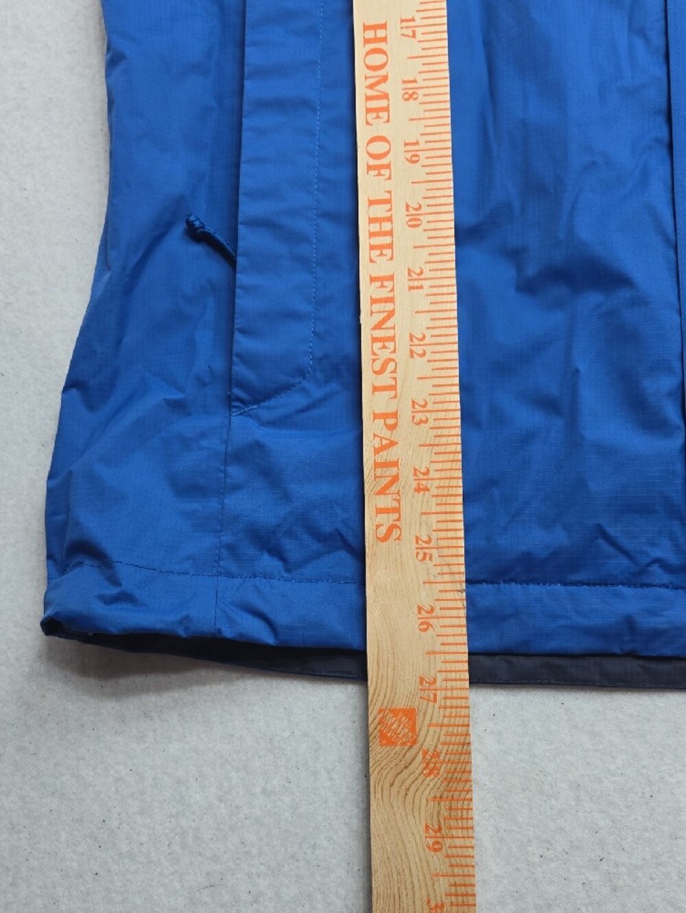 Columbia Woman's Blue Hooded Rain Jacket - Picture 4 of 9